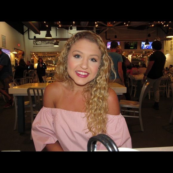 chloeashtont